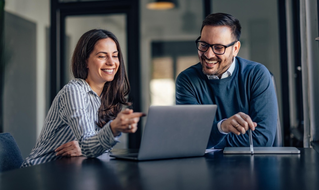 Advisors reviewing TruHu platform